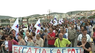 Tsipras recebido com protestos em Lesbos