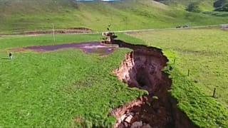 Una grieta gigantesca se abre en Nueva Zelanda