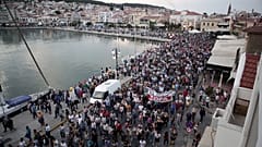 Lesbos : la colère des habitants de l'île