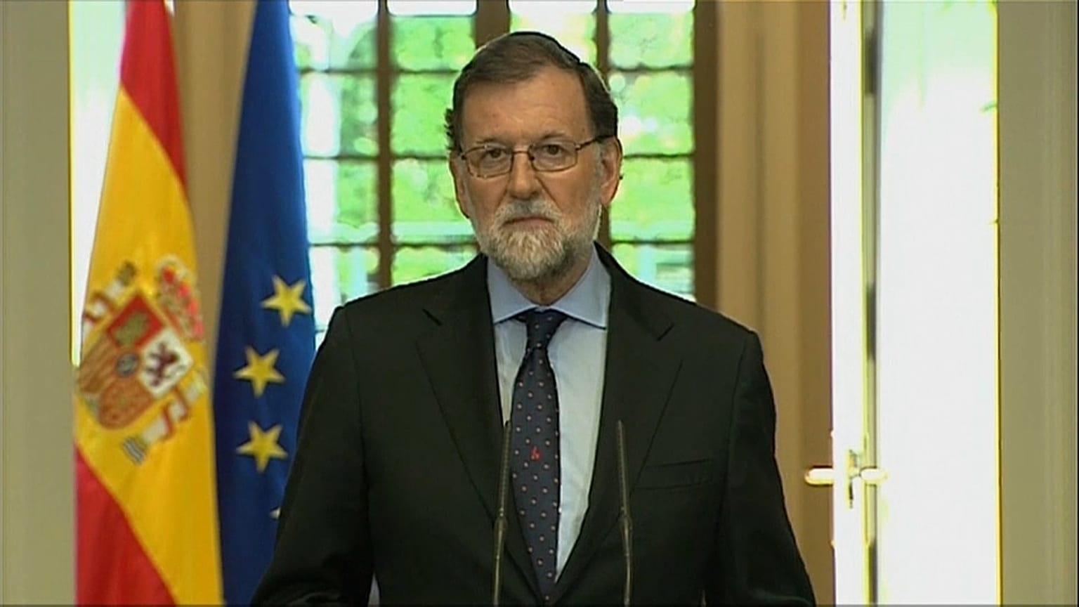 Rajoy sobre la disolución de ETA: "La democracia española ha vencido a ETA"