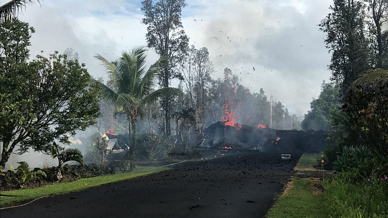 Több mint 1500 embert kellett kitelepíteni Hawaii-on vulkánkitörés miatt