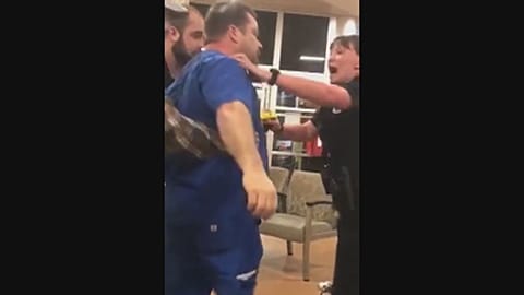 «Готово... Разряд!»