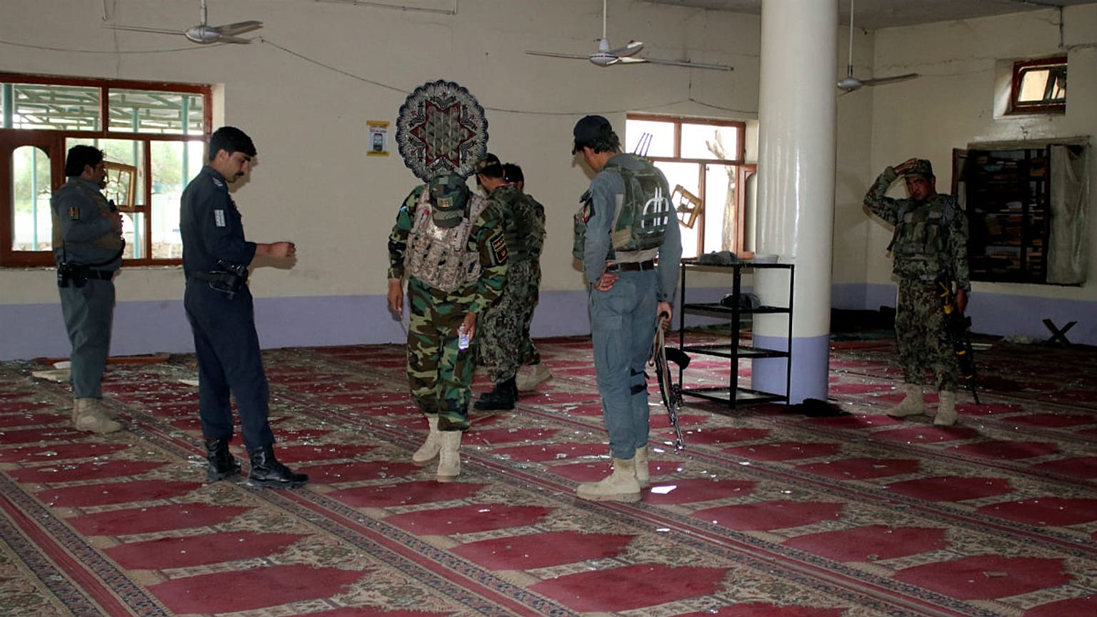 انفجار در مسجدی در خوست افغانستان دست‌کم ۱۲ کشته برجای گذاشت