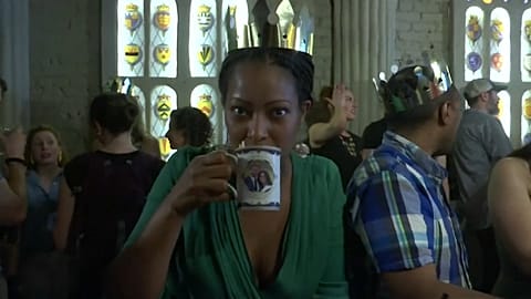 Un bar américain aux couleurs royales britanniques à l'approche du mariage de Harry et Meghan