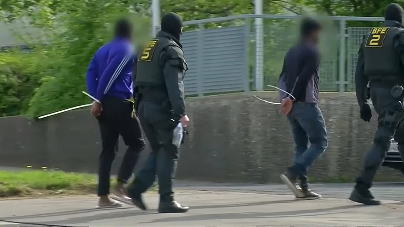 In Ellwangen setzten sich Flüchtlinge gegen eine Abschiebung ein.