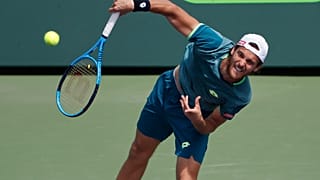 João Sousa venceu o americano Frances Tiafoe na final