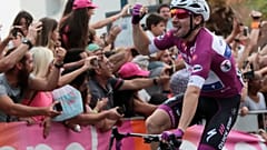 Elia Viviani im Ziel