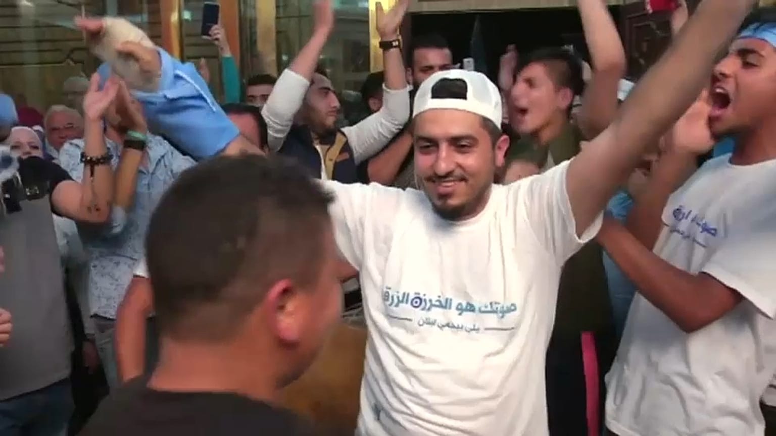Législatives au Liban : taux de participation en baisse et quelques irrégularités