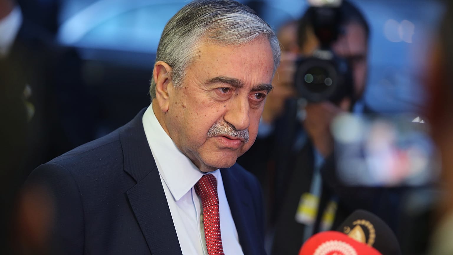 Ακιντζί: Δεν τίθεται θέμα μηδέν στρατού και μηδέν εγγυήσεων