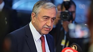 Ακιντζί: Δεν τίθεται θέμα μηδέν στρατού και μηδέν εγγυήσεων