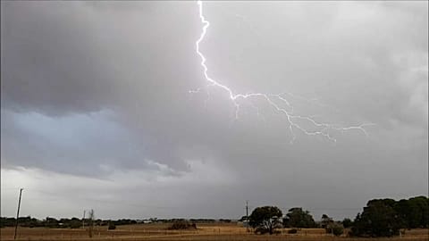 Eclairs à la chaîne en Australie