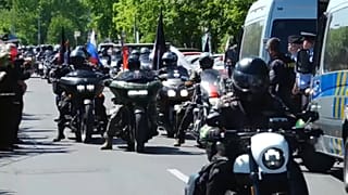 Orosz motorosok Prágában