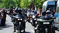 El polémico viaje de los "lobos nocturnos", los "moteros del Kremlin"