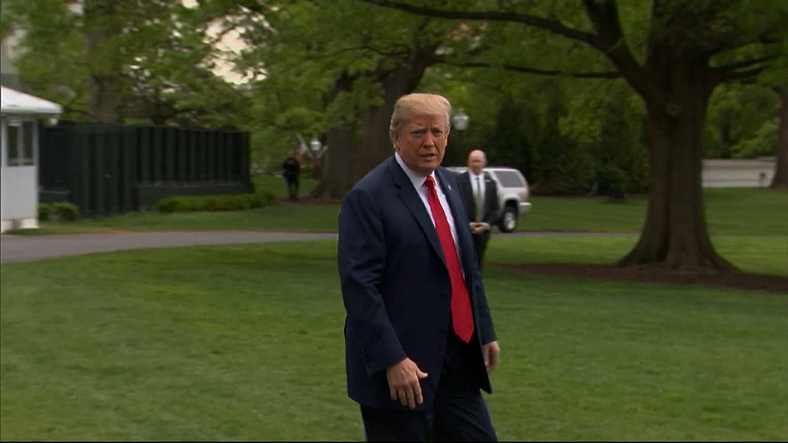 Trump'ın İran'la nükleer anlaşma kararı bekleniyor