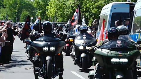 Rus motorcular 'Gece Kurtları' Prag'da