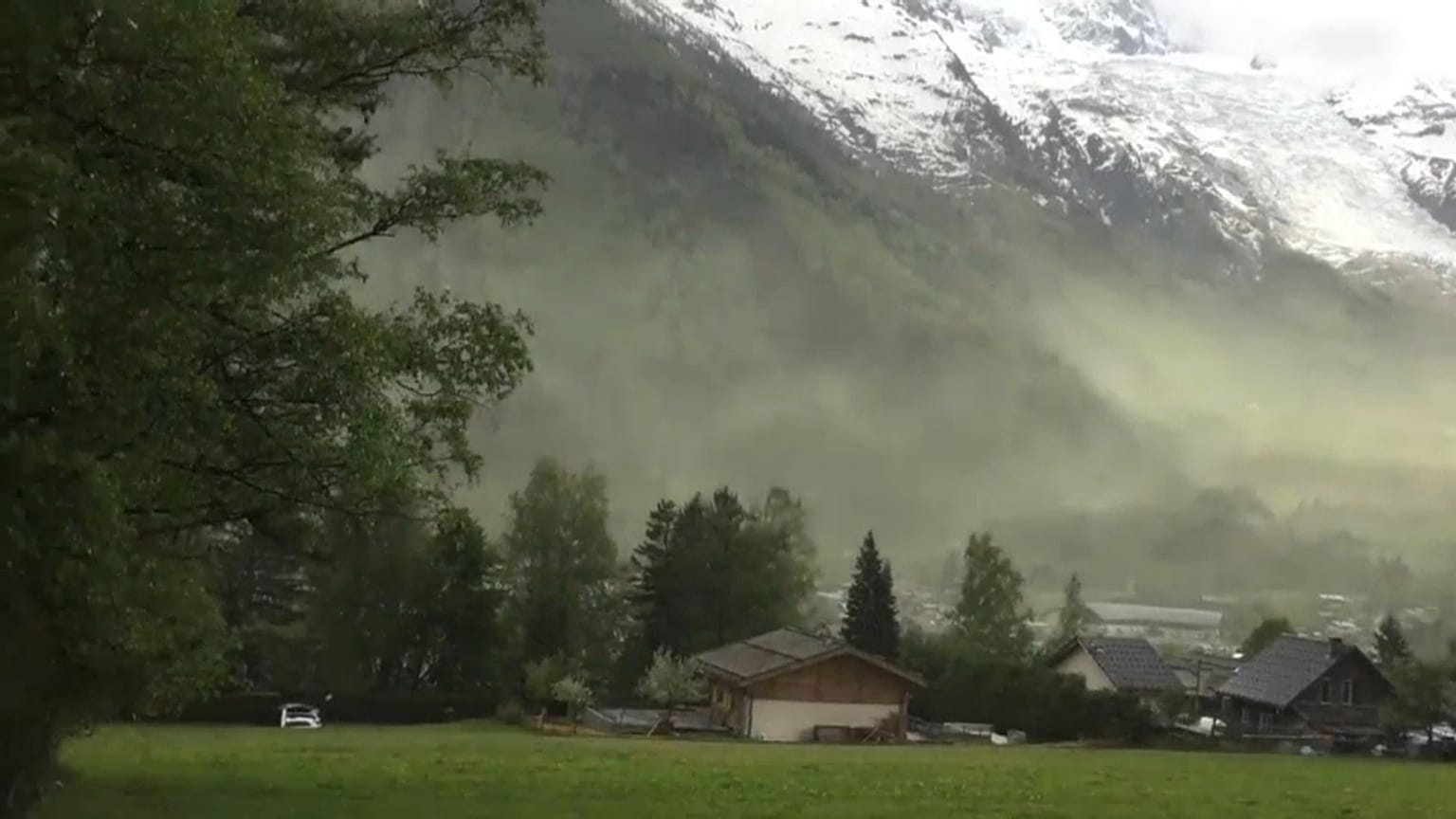 Le menaçant nuage de pollen sur Chamonix