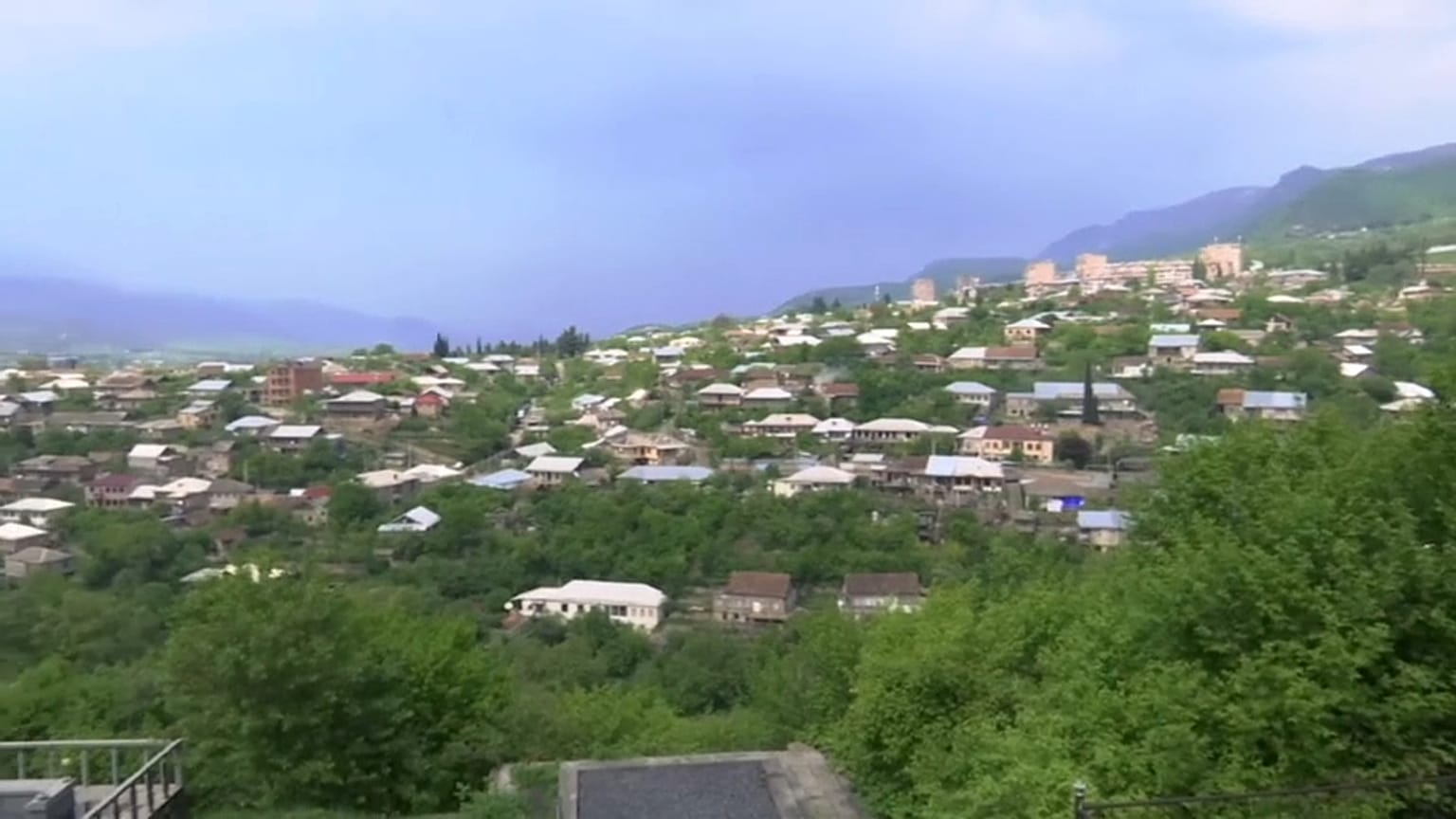 Ijevan, la humilde ciudad armenia de Pashinián