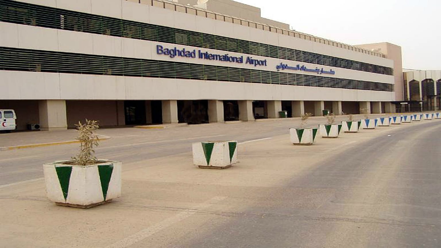 العراق يعلن إغلاق الحدود والمطارات خلال 24 ساعة