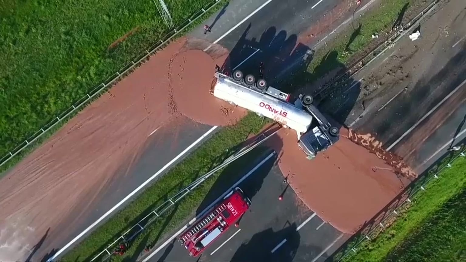 Toneladas de chocolate en una autopista de Polonia