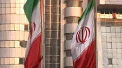 Efeitos da decisão de Trump já chegaram à economia iraniana