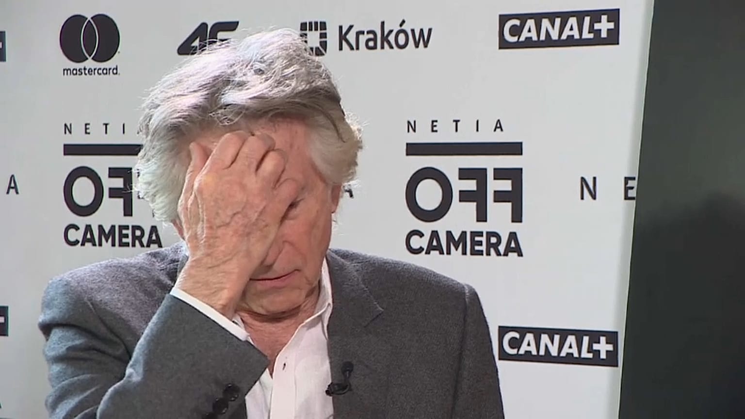 Polanski threatens to sue Oscars Academy