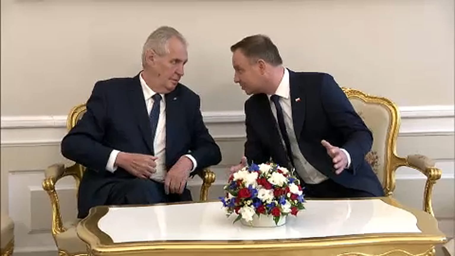 Elnöki találkozó a V4-ek egységéről