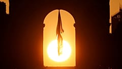 The Sun seen from Paris