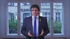  Puigdemont bölgesel yönetim başkanlığından adaylığını çekti