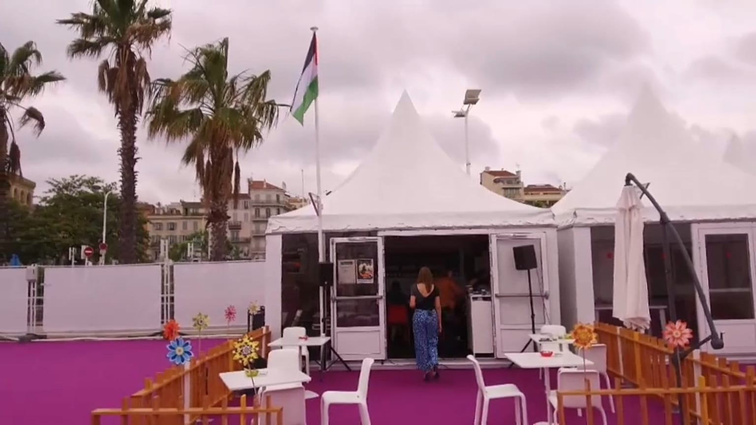 Cannes, arme diplomatique et politique