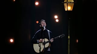 Ryan O’Shaughnessy singt für Irland "Together" beim ersten ESC-Halbfinale