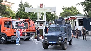 دستگیری سربازان مظنون به ارتباط با گولن (عکس از آناتولی)