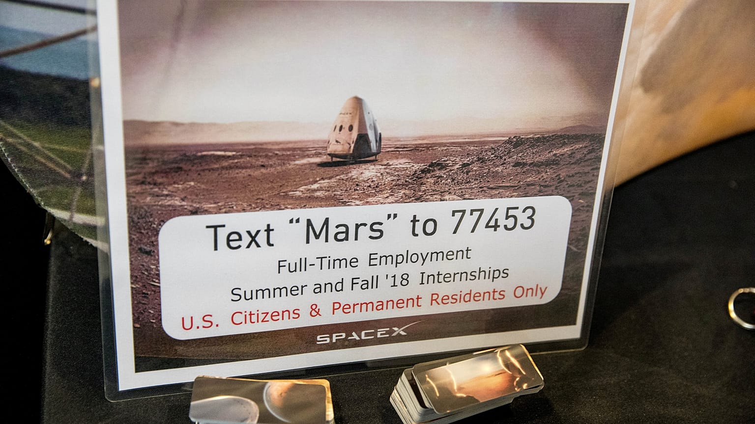 SpaceX yeni roketi Falcon 9'un yeni versiyonunu denedi