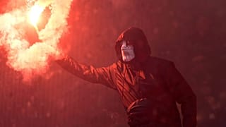 El Hamburgo baja a segunda entre incidentes ultras
