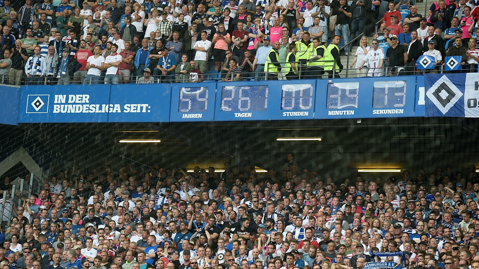 Hamburg 55 sene sonra Bundesliga'ya veda etti