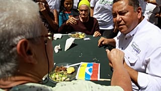 Comida por votos: las armas electorales de Bertucci