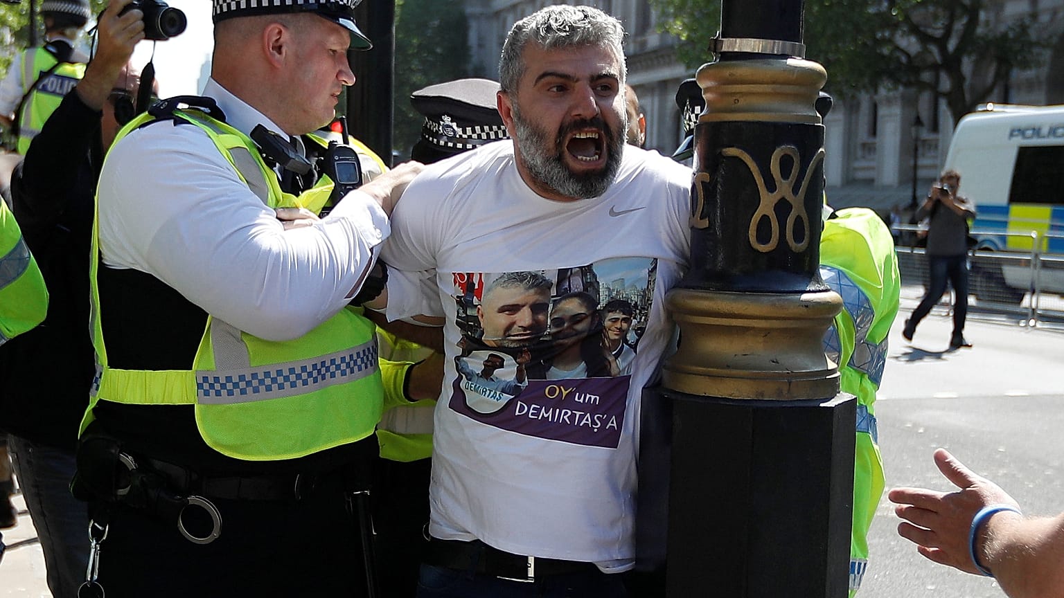 Clashes between pro and anti Erdogan protesters in London