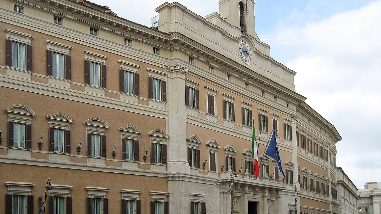Battute finali per il contratto di governo, secondo Di Maio arriva già oggi