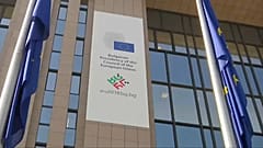 Az EU az atomalku mellett