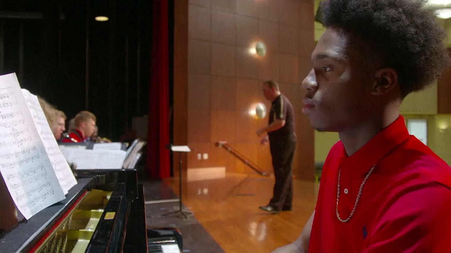 La storia di Darrius, pianista con sole quattro dita (in totale)
