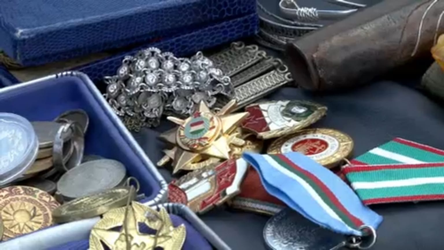 Cimeli nazisti in vendita a Sofia