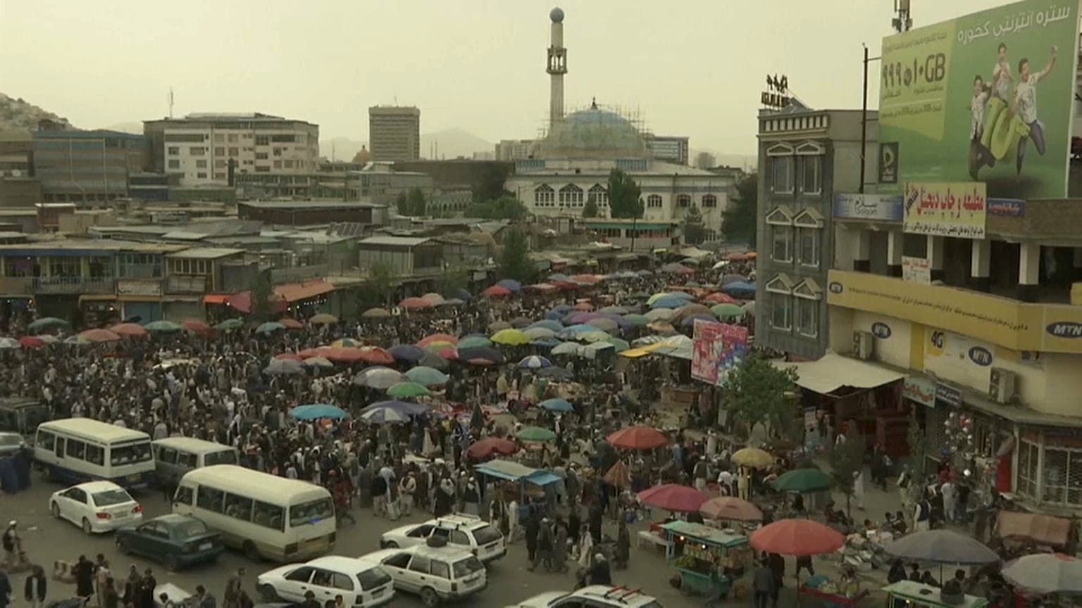 المسلمون بالمناطق المنكوبة يستقبلون رمضان بمزيج من المعاناة والخوف