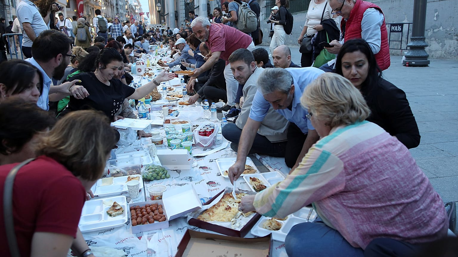 Öröm és bánat- elkezdődött a ramadán