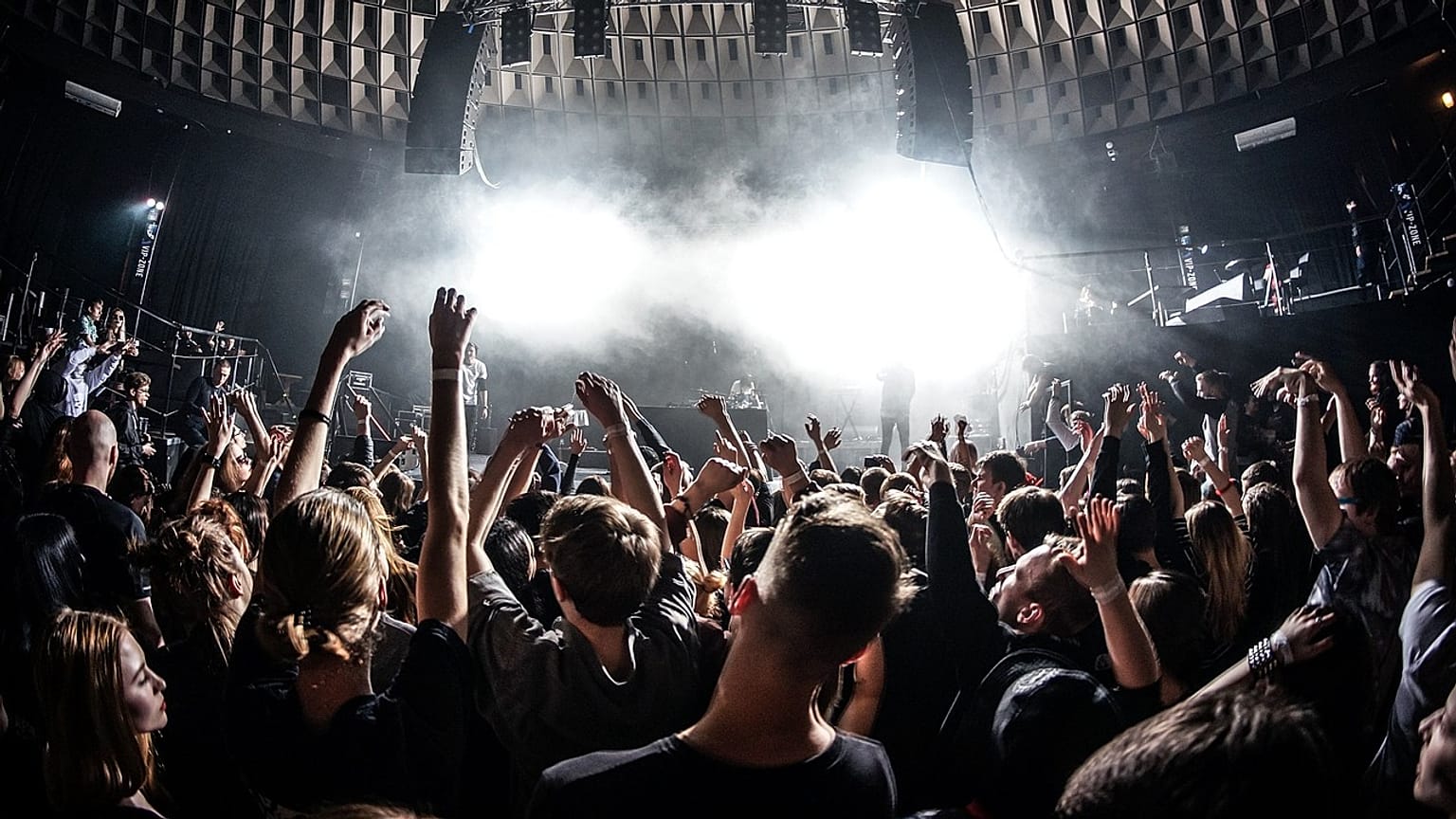 What makes a popular song successful?
