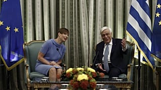 Μηνύματα προς πολλούς αποδέκτες από τον Π.Παυλόπουλο
