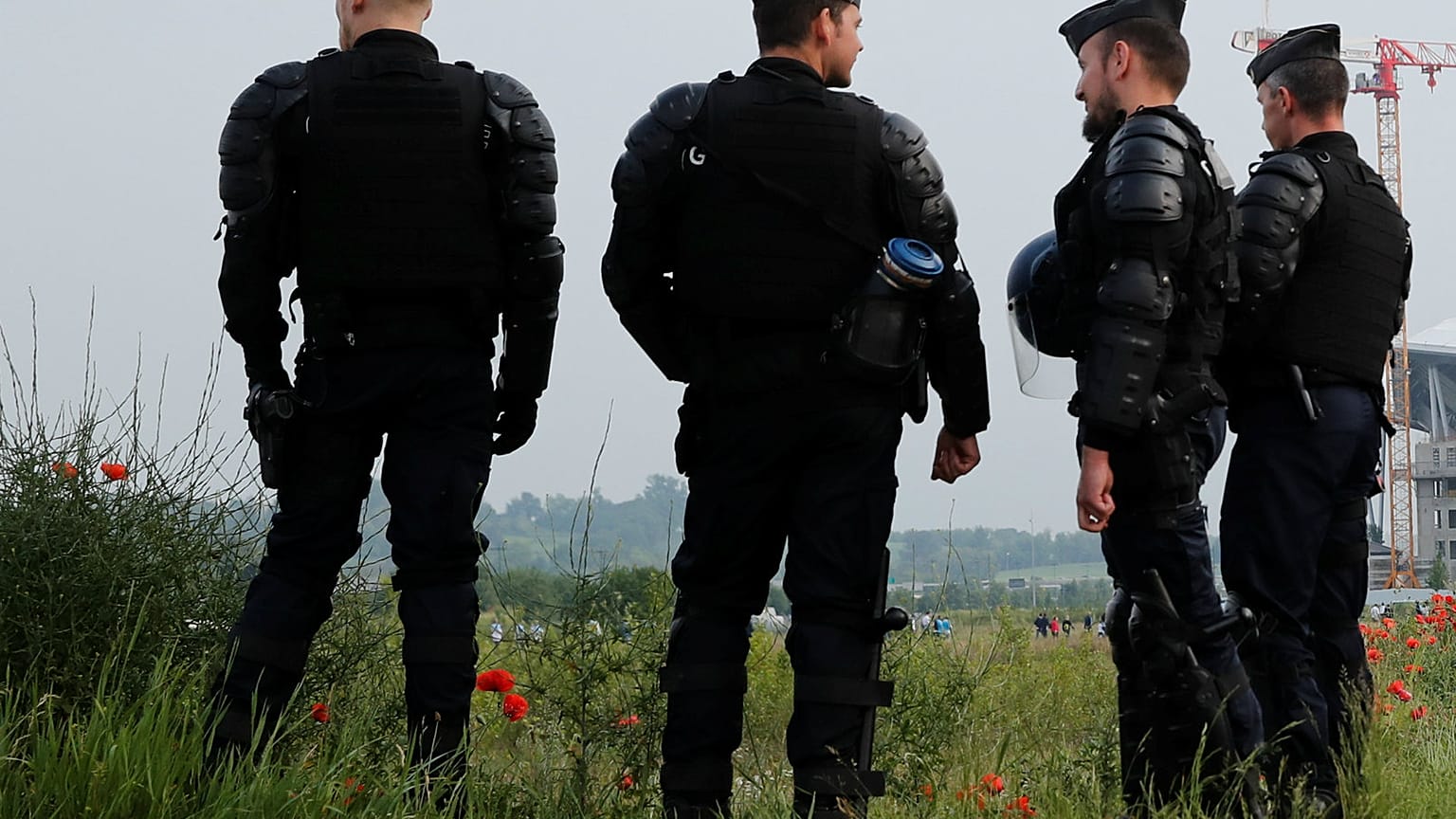 Γαλλία: Επιχείρηση εκκένωσης της περιοχής Νοτρ Νταμ ντε Λαντ