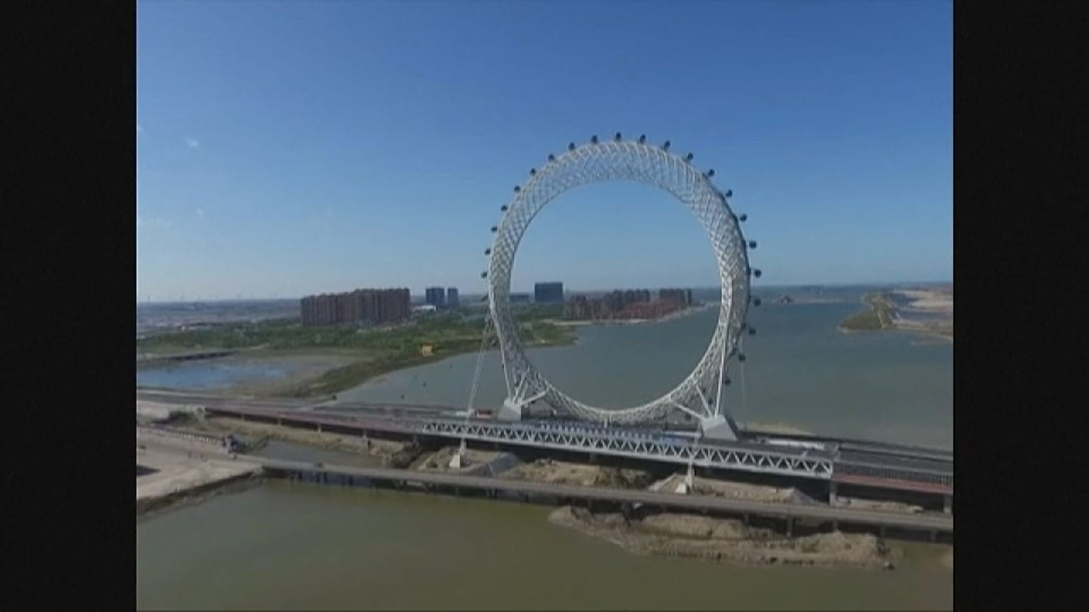 Une roue géante en Chine 