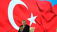 Böhmermann gegen Erdogan: Streit ums Schmähgedicht geht wohl in neue Runde