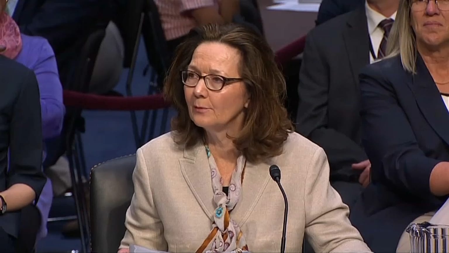 Gina Haspel è la nuova direttrice CIA al posto di Mike Pompeo
