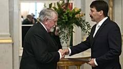 Kásler Miklós emberi erőforrásokért felelős miniszter átveszi a kinevez