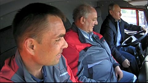 Putin am Steuer: Die Bilder der Woche